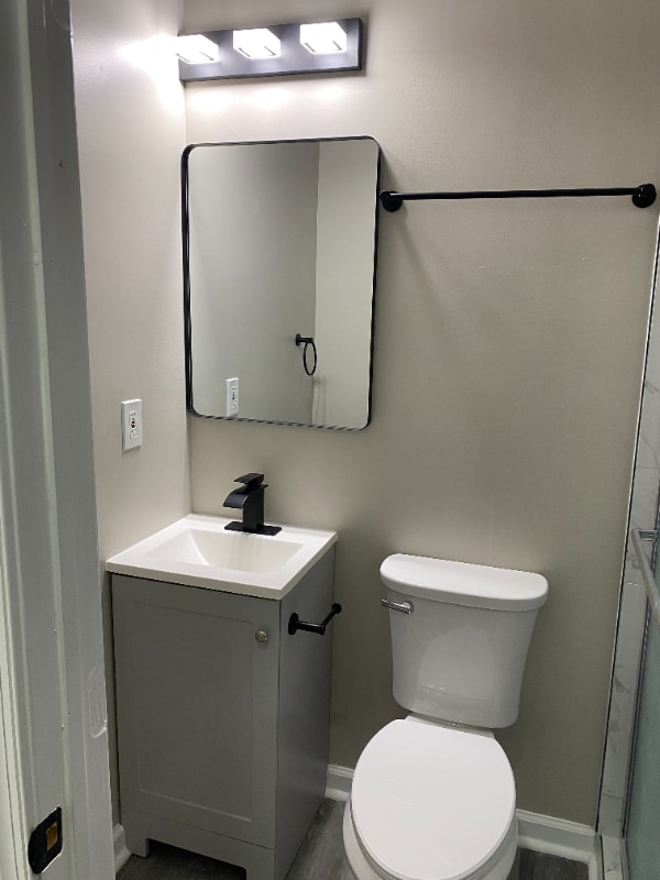 Building Photo - 2123 Sinclair Ln