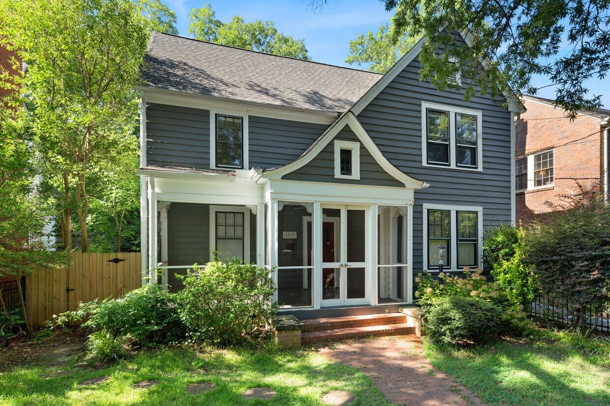 Primary Photo - Month-to-Month Lease Available! Historic H...