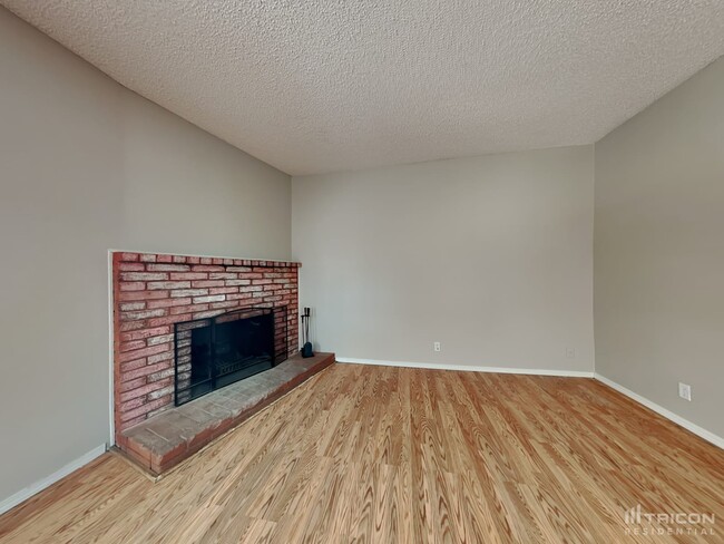 Foto del edificio - 1645 Vance Wy