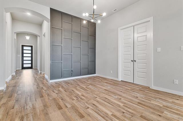 Building Photo - 1100 Parkstone Dr