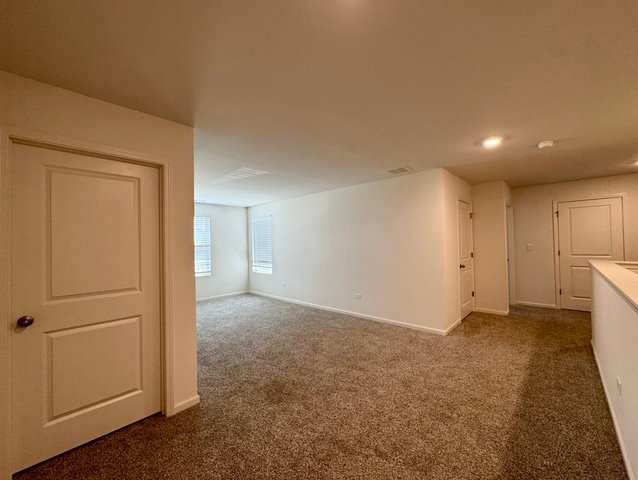 Foto del edificio - 13520 Carmel Blvd