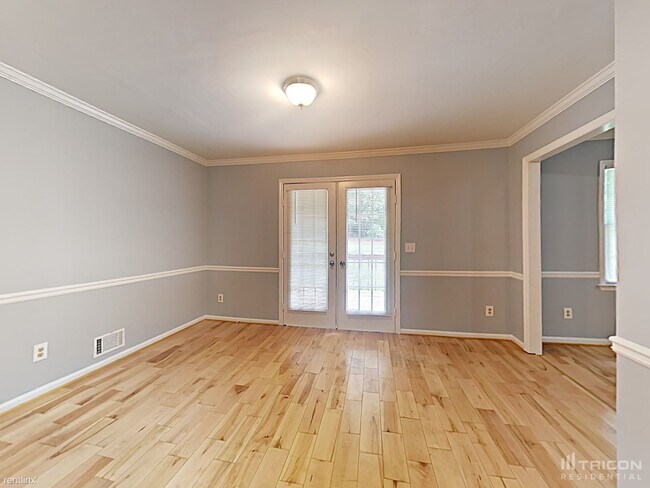 Foto del edificio - 2175 Brandon Acres Dr