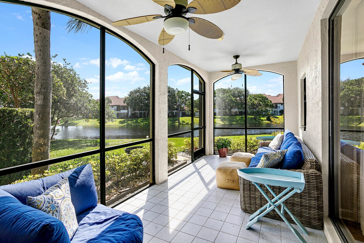 Foto principal - 16100 W Bay Dr