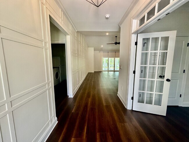 Building Photo - Meticulous High End Home in Osprey Lakes!