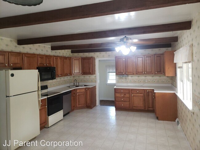Building Photo - 4 br, 1.5 bath House - 9739 Maysville Rd