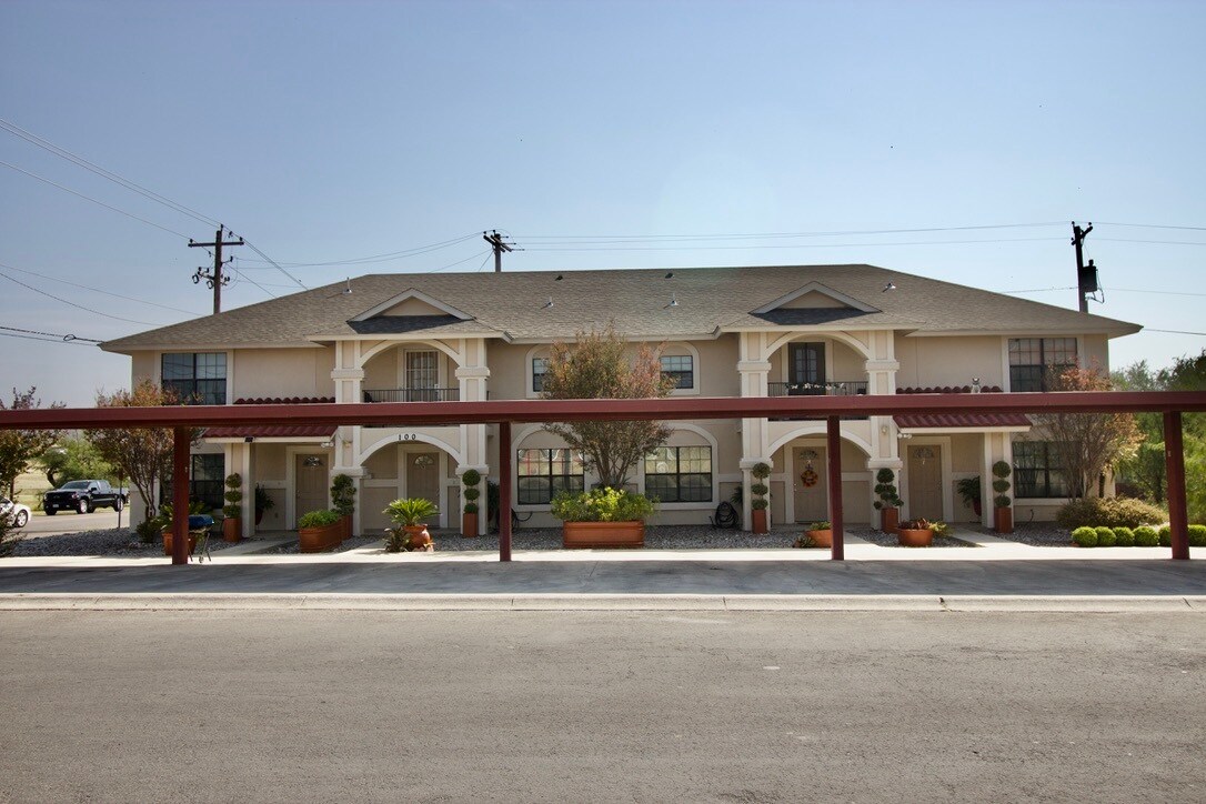 Primary Photo - 100 Ramon Cardenas Dr