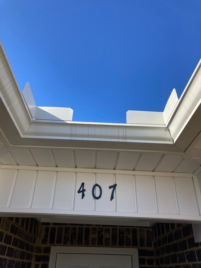 Foto del edificio - 407 Kensington Ln