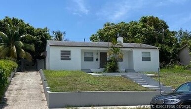 Building Photo - 3808 Westview Ave