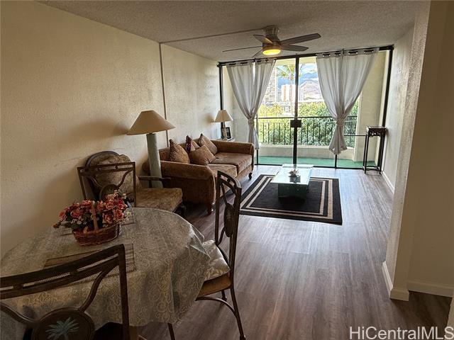 Foto del edificio - 440 Seaside Ave