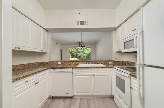 Building Photo - 3245 Cypress Glen Way