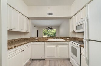 Building Photo - 3245 Cypress Glen Way
