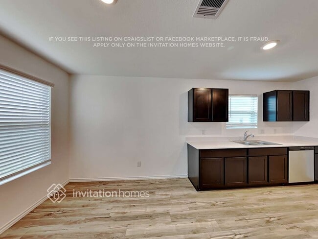 Foto del edificio - 24139 Mustang Run Dr