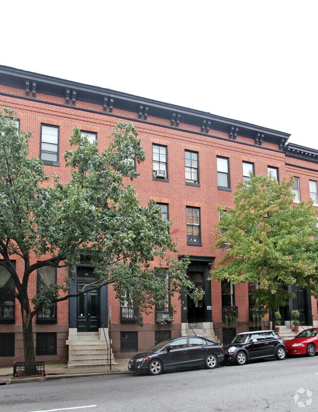 Building Photo - 21 E Eager St