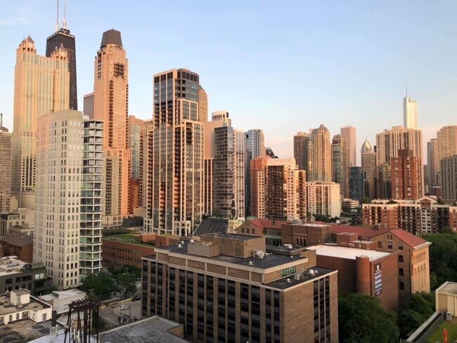 Foto del edificio - 111 W Maple St