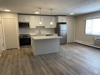 Building Photo - Cedarwood Estates Apartments