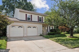 Building Photo - 5413 Tree Line Dr