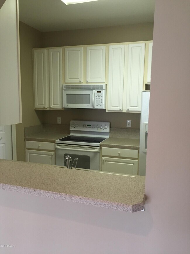 Foto del edificio - 7801 Point Meadows Dr