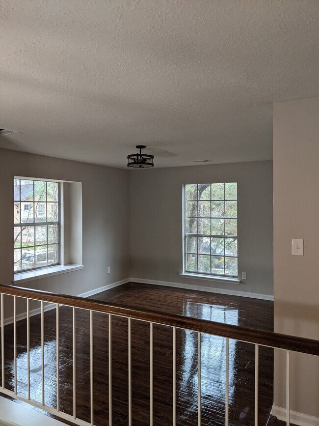 Dining Room - 2 Meadow Star Ct
