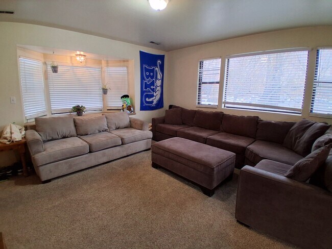 Foto del edificio - 769 N 200 E