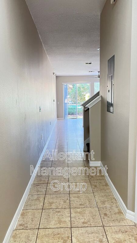 Building Photo - 5164 Regatta Dr