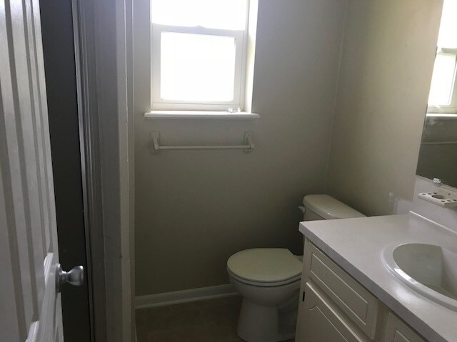 Foto del edificio - 1102 Meadowbrook St