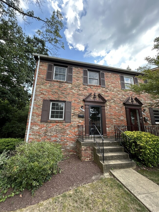 Photo - 6537 Beechwood Dr Townhome
