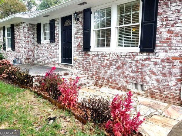 Primary Photo - 2467 Ellijay Dr NE