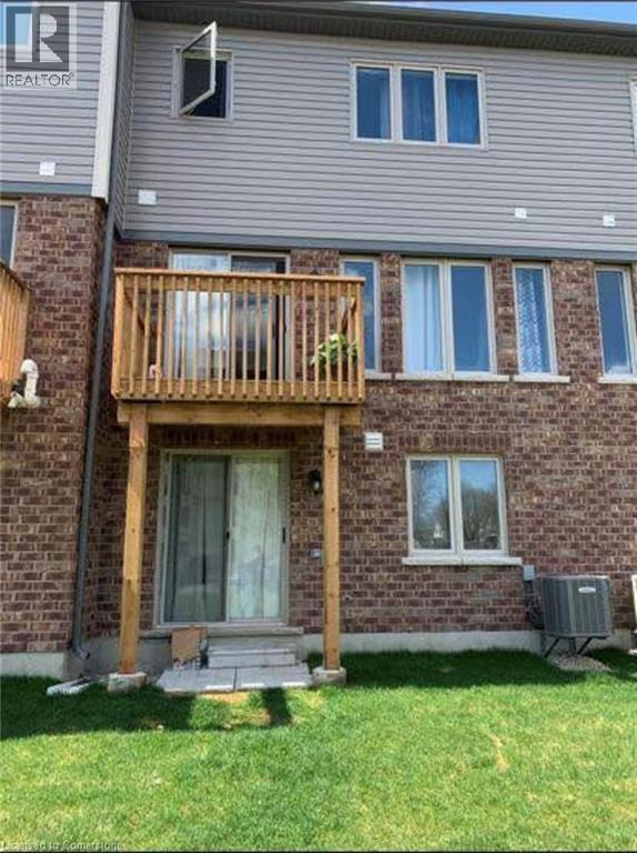 Photo du bâtiment - 755 Linden Dr