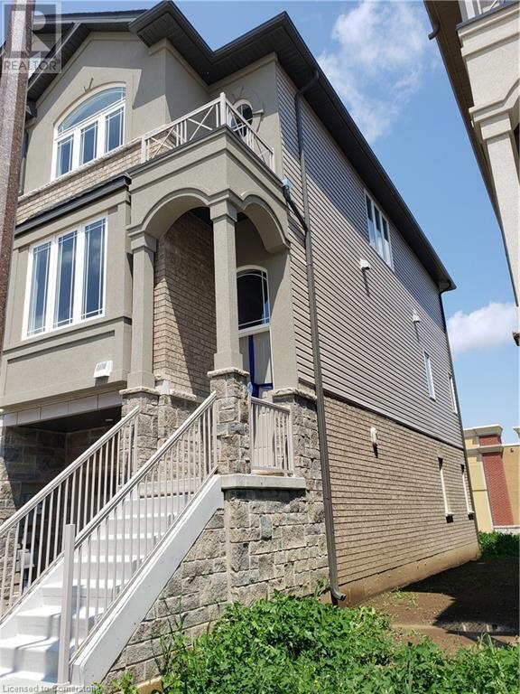 Building Photo - 57 Aquarius Cres