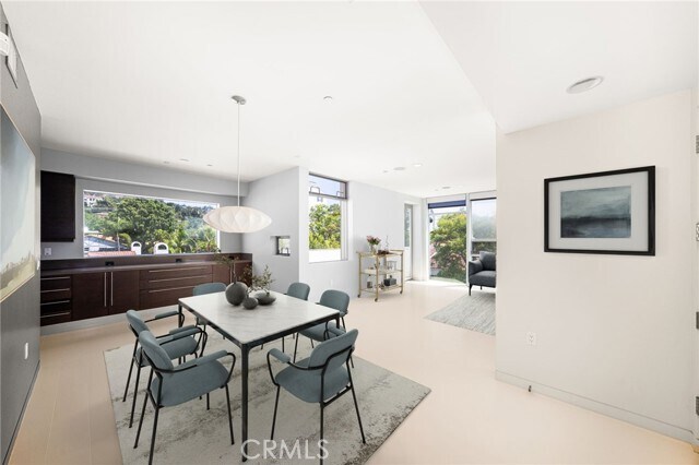 Foto del edificio - 1351 Havenhurst Dr