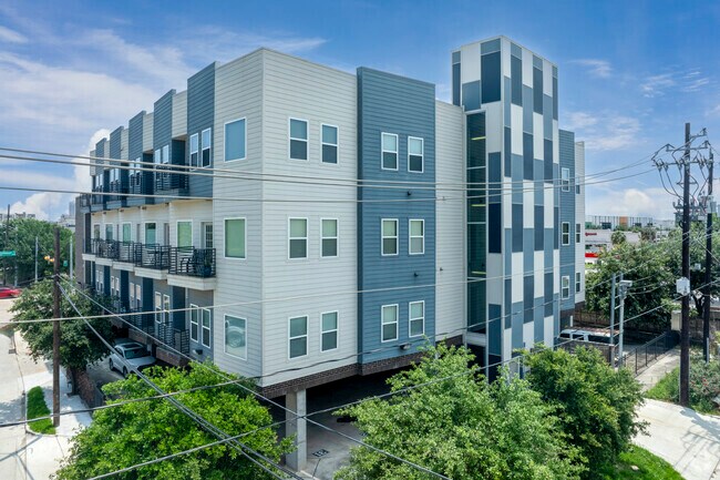 1011 Studemont St - Alternativa - 1011 Studemont St