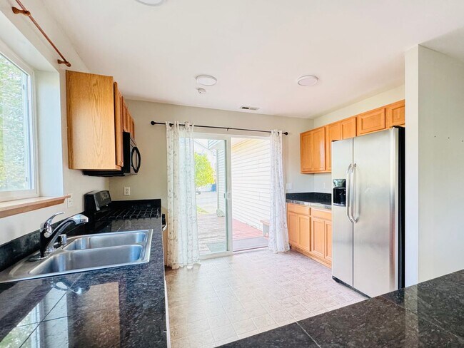 Foto del edificio - 5330 Larrabee Way