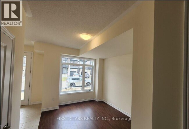 Building Photo - 73 Camino Real Dr