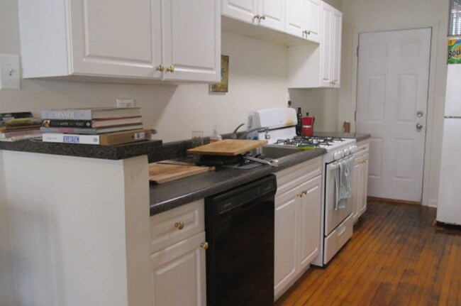 Foto del edificio - 719 W Roscoe St