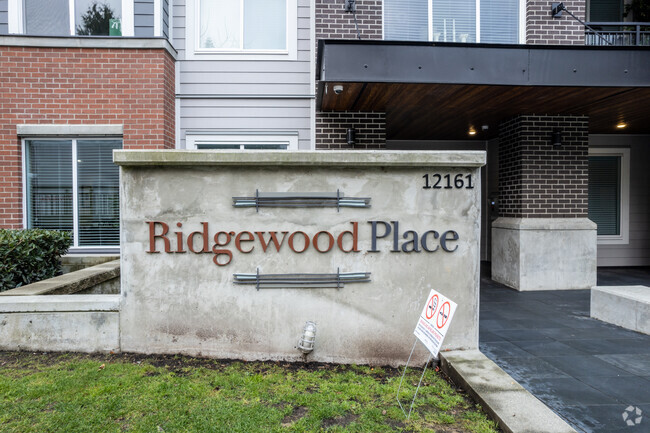 Photo du bâtiment - Ridgewood Place