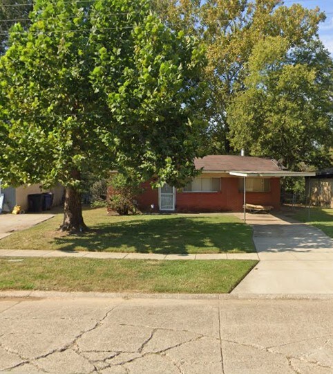 Foto principal - 7136 Wilshire Dr