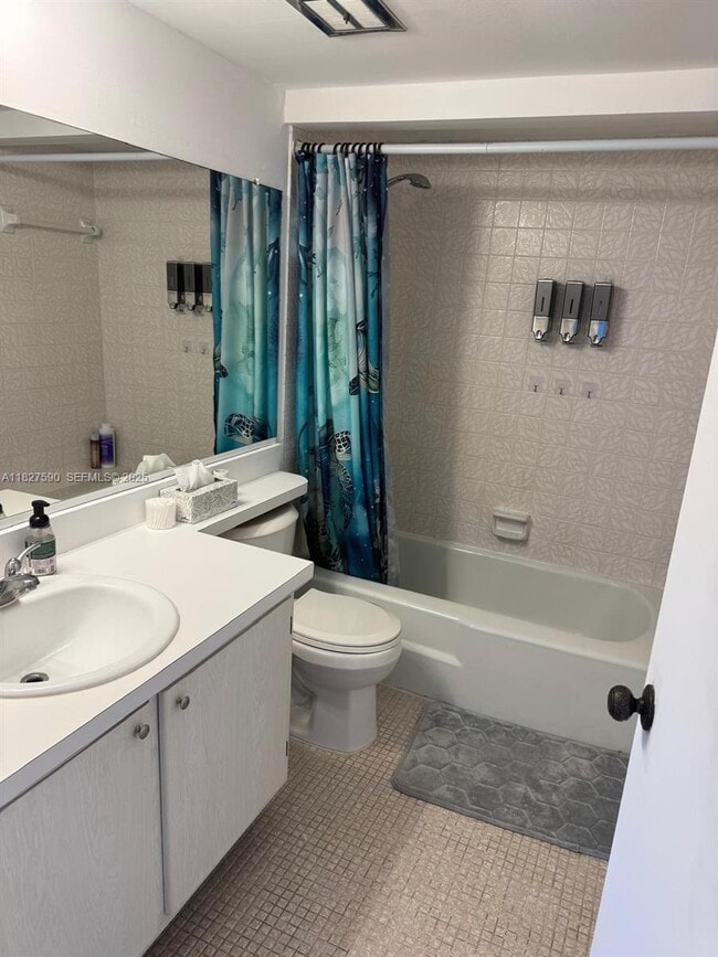 Building Photo - 1881 Middle River Dr