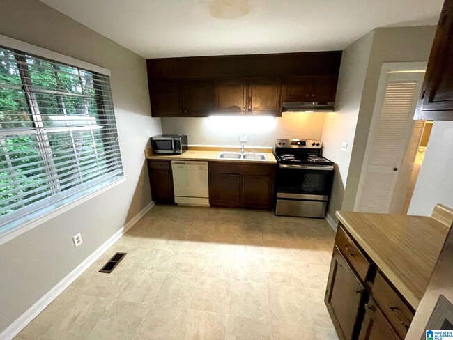 Foto del edificio - 4301 Little River Rd