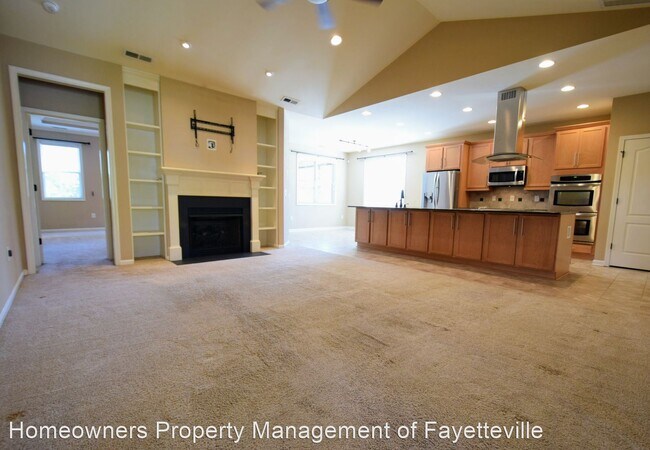 Building Photo - 3 br, 2 bath House - 479 Juno Dr