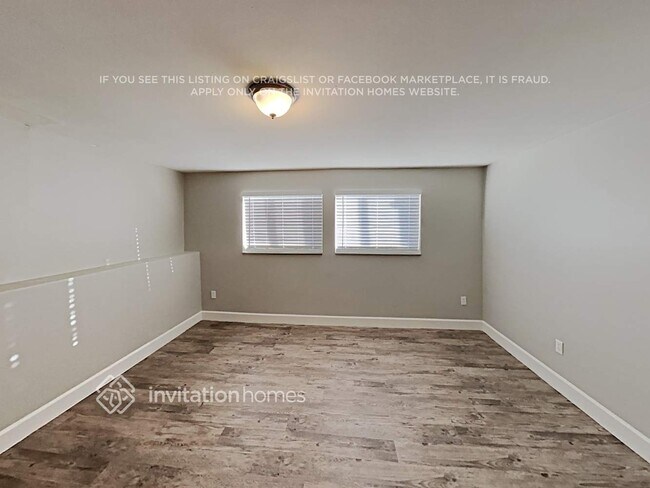 Foto del edificio - 3831 E 122nd Ave