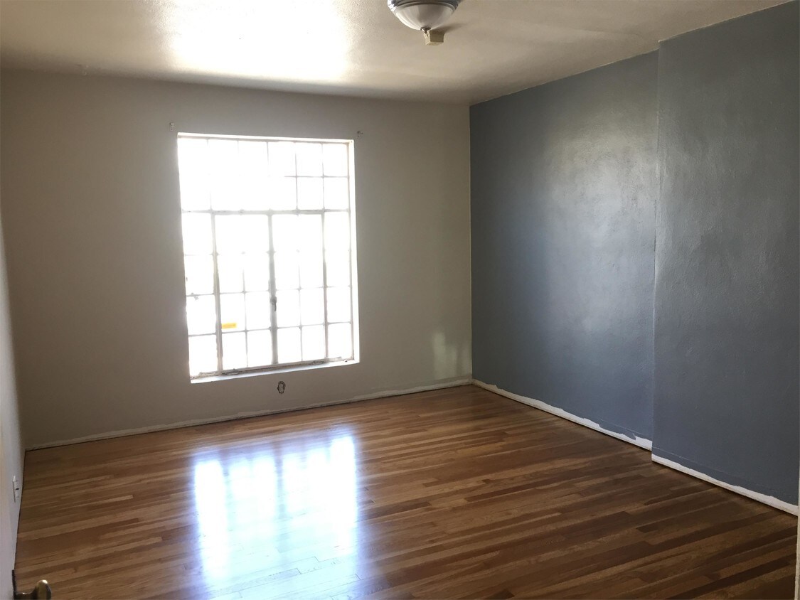 Foto del edificio - 1002 Silver Ave SW