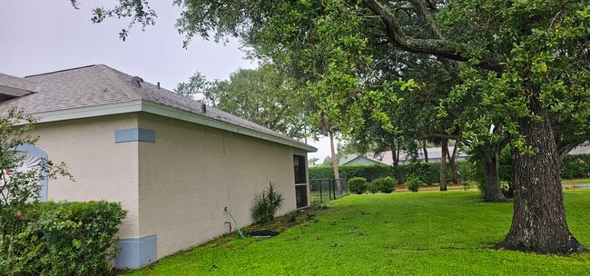 Foto del edificio - 3219 58th Terrace E