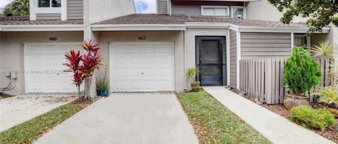 Foto del edificio - 662 Woodgate Ln