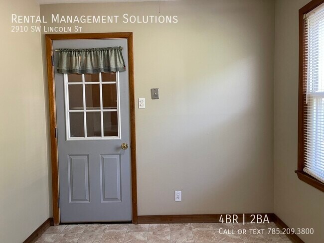 Foto del edificio - 2910 SW Lincoln St- 4 BED/2 BATH