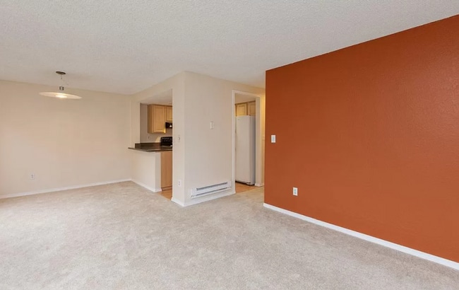 Building Photo - 2 Bedroom 1.75 Bath Condo in Lynnwood