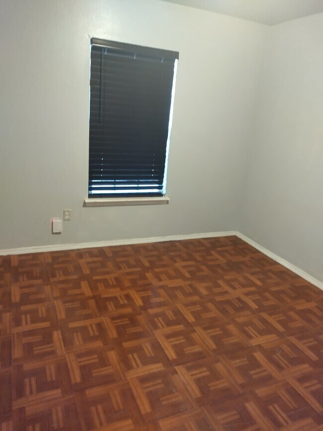 Foto del edificio - 4403 S Roberts St