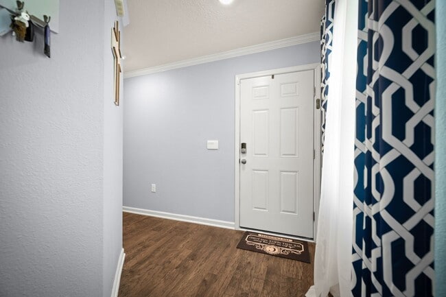 Foto del edificio - Spacious 4-Bedroom Home with Fenced Yard & Community Amenities – Available June 30th!
