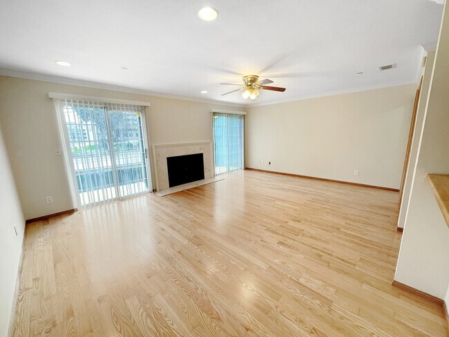 Foto del edificio - 379 N Mentor Ave