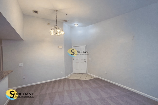 Building Photo - 6984 Ortega Woods Dr