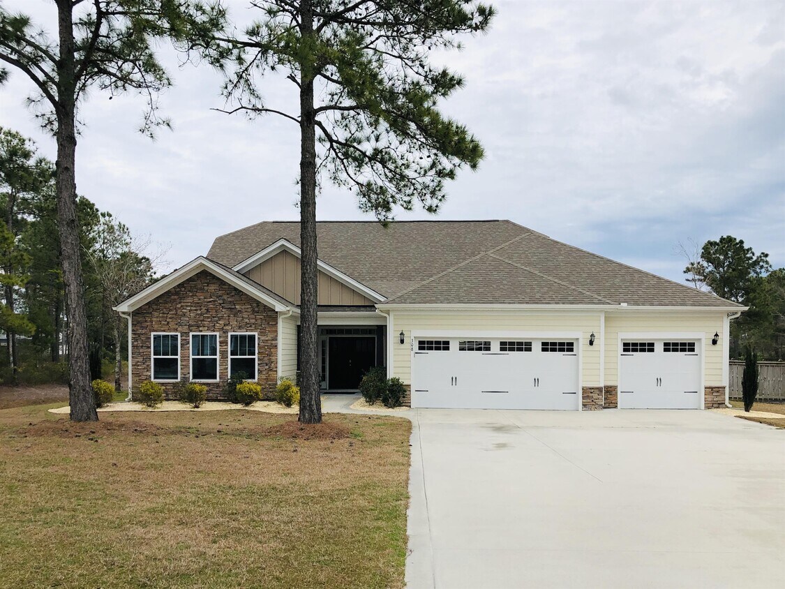 308 E Dolphin View, Sneads Ferry, NC 28460 House Rental in Sneads